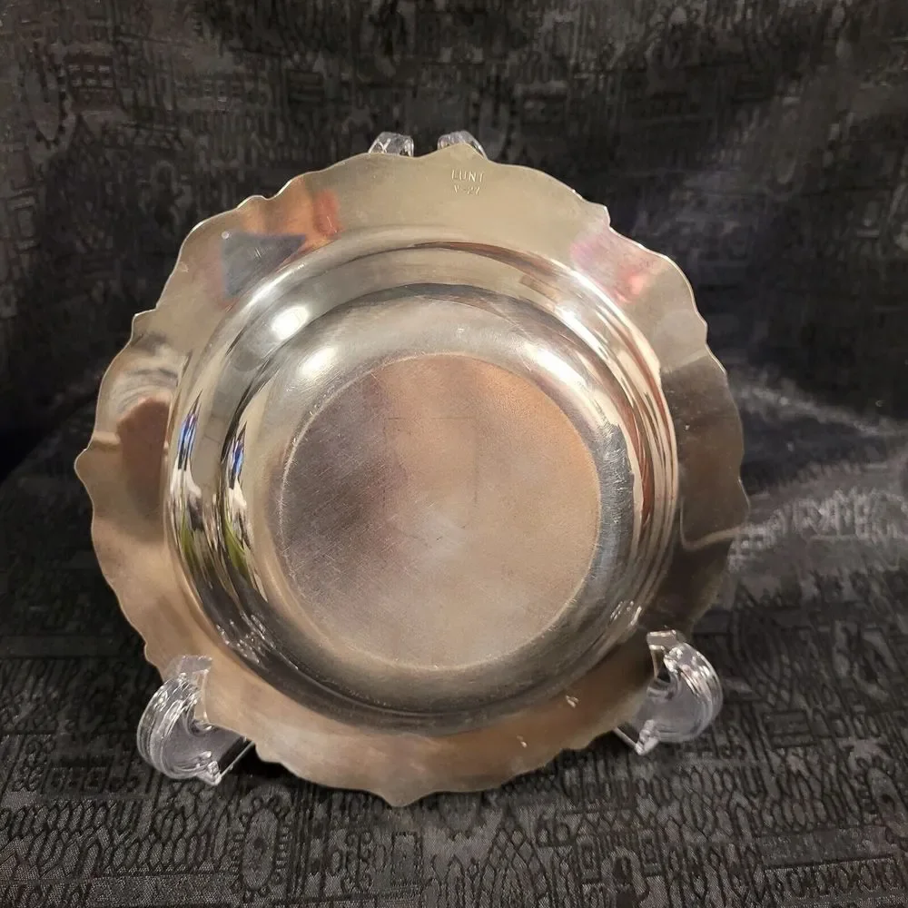 Vintage Lunt Silver Dish Plate Tray V-27 Round Catchall 6" Silverplate EUC - Picture 2 of 6
